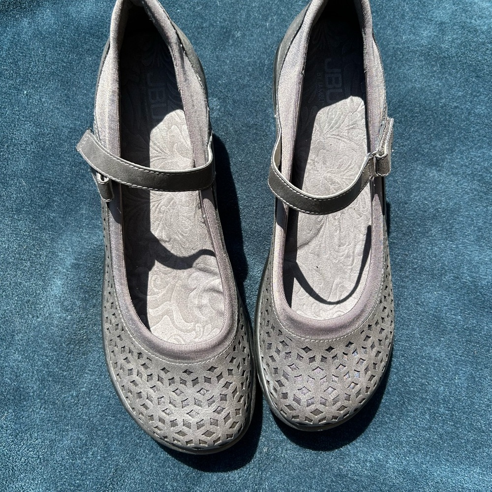 JBU by Jambu Stylish Gray Mary Jane Shoes—new without box